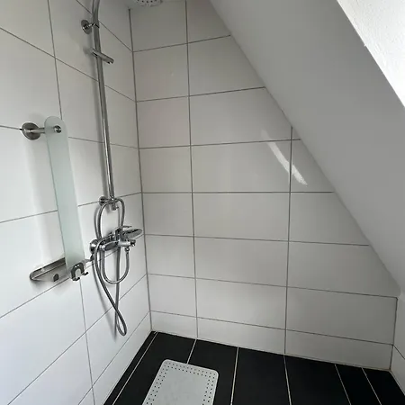 Zentral Gelegenes Am Bunter Garten Mg09 Mönchengladbach
